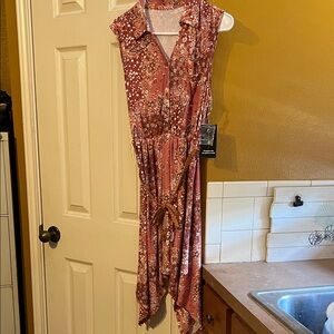 Floral Sleeveless Dress in Pink